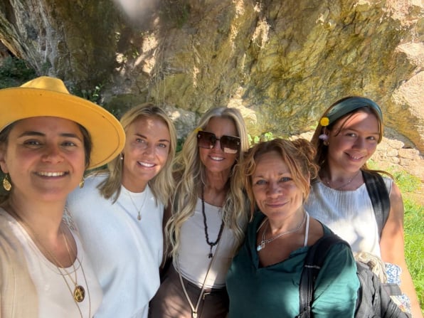 The Delphic oracle tour