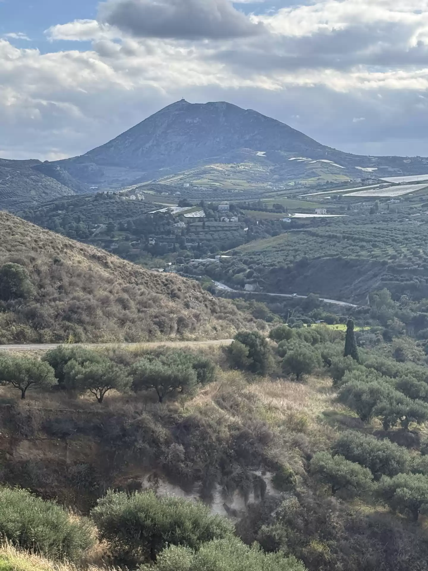 Knossos Valley Hike